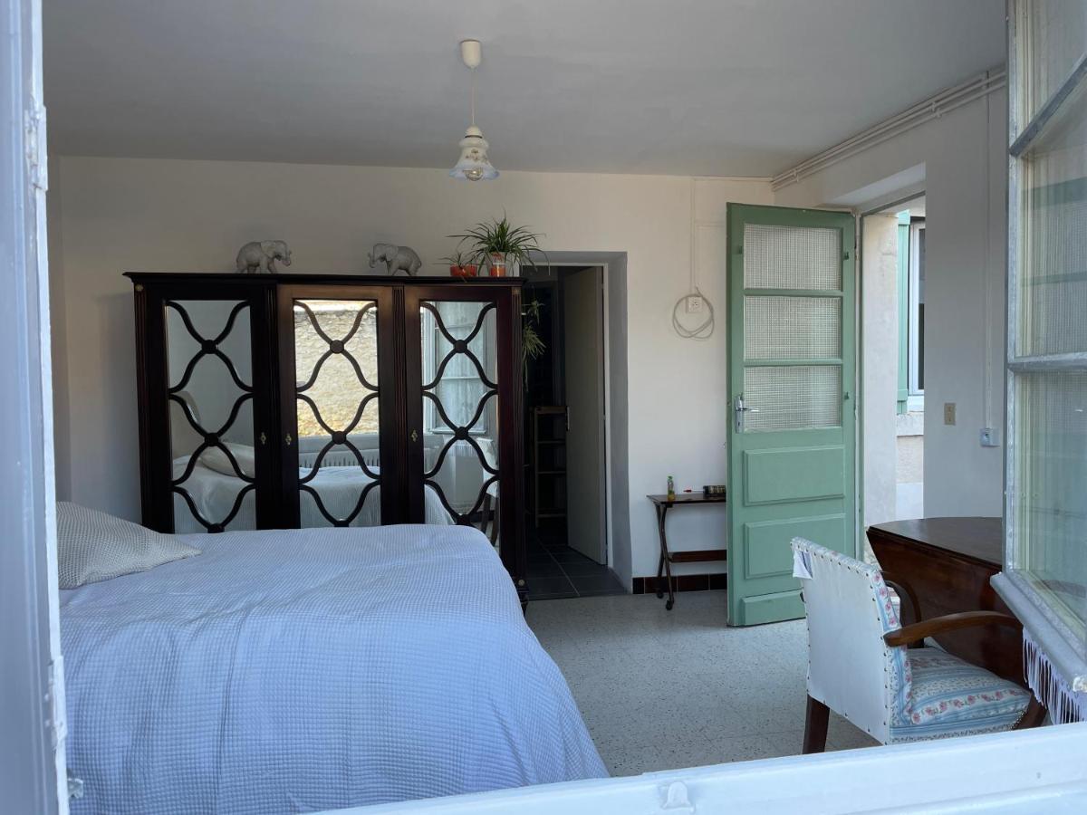 Parfums Du Bois Bed & Breakfast แซลส์-ซูร์-แชร์ ภายนอก รูปภาพ